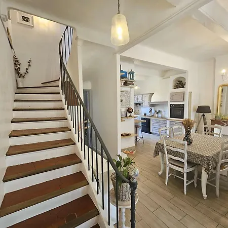 Charmante Maison, à 150 M De La Mer, Piscine, Climatisation, Wifi, ... *